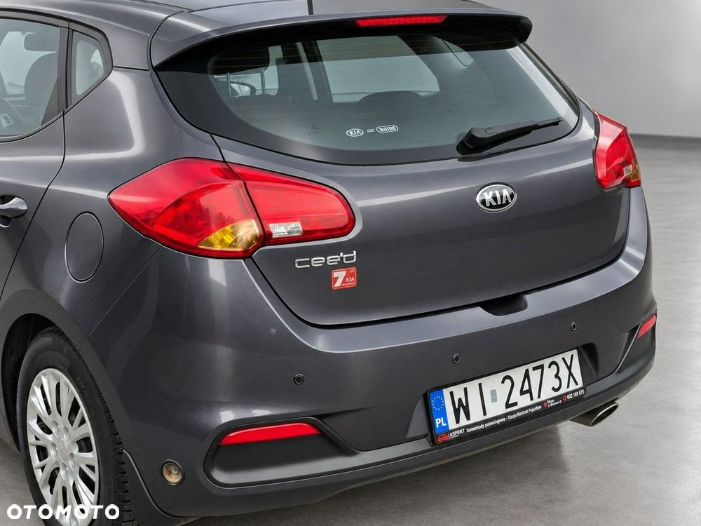 Kia Ceed - 27