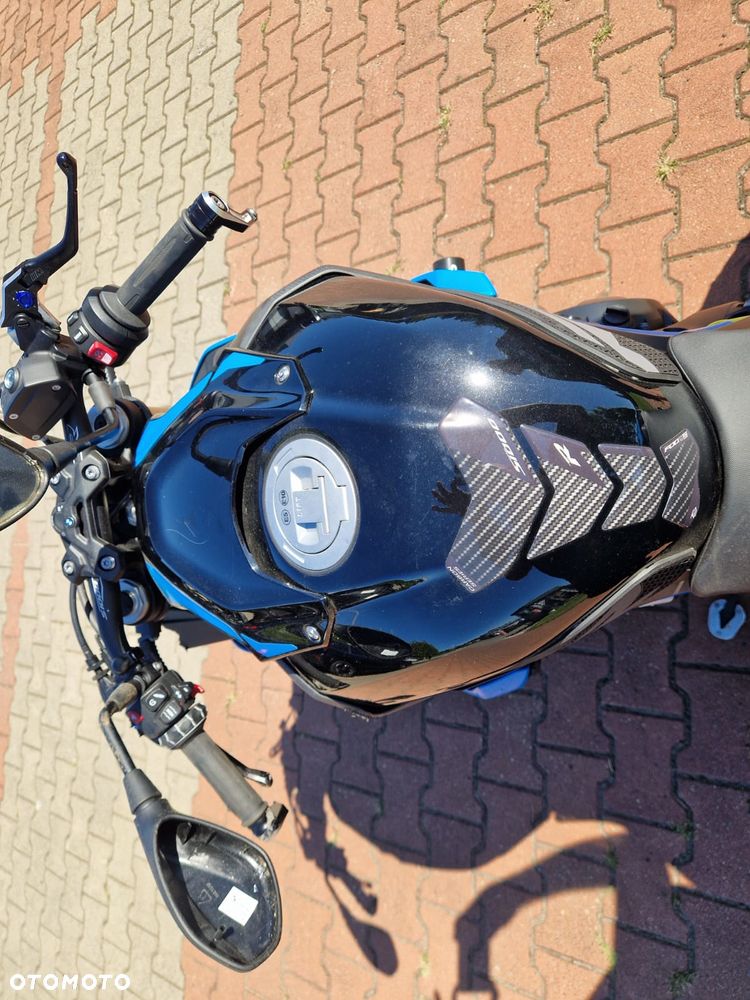 BMW S - 21