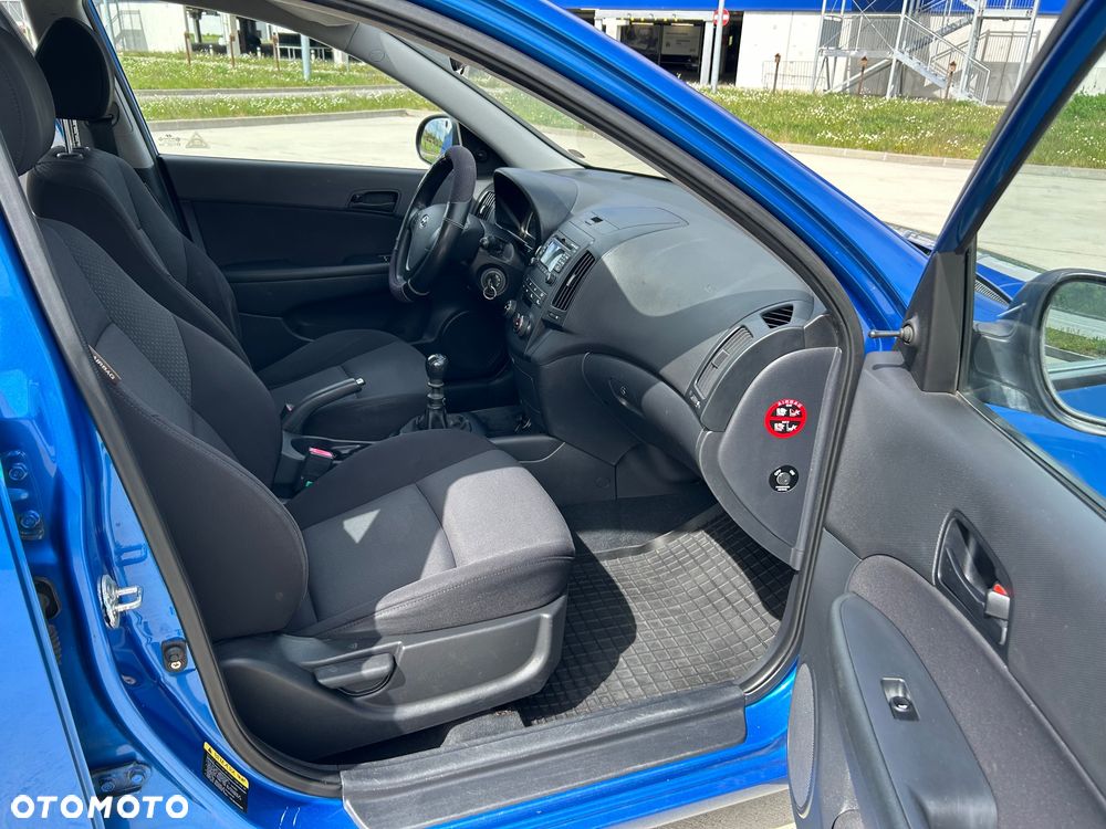 Hyundai i30 1.4 Blue Comfort - 17