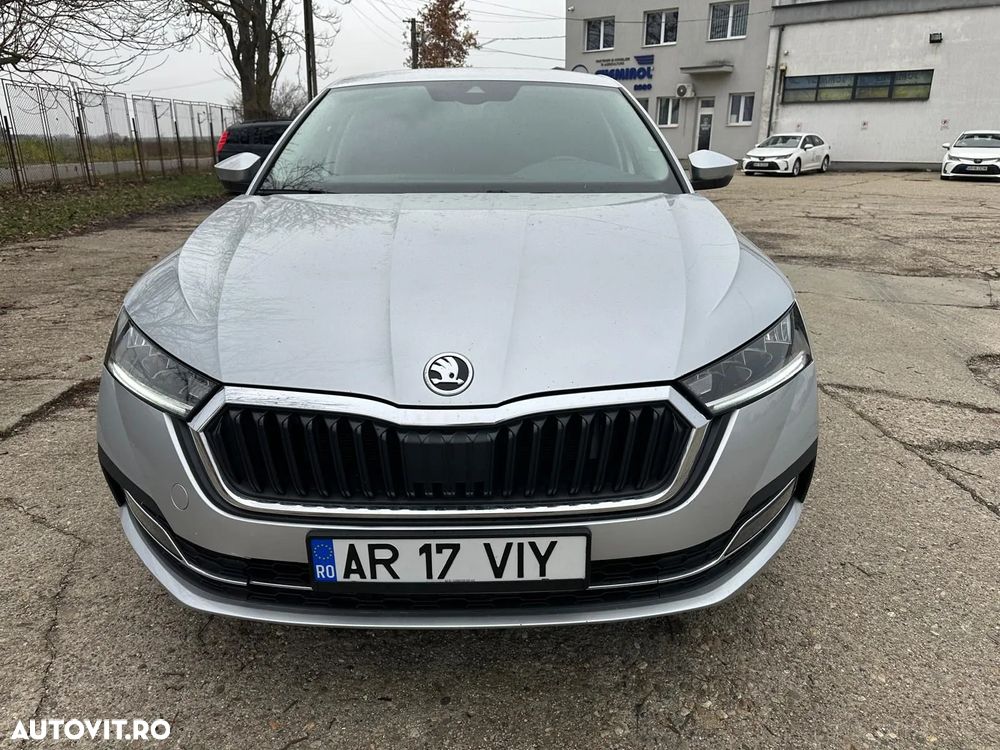 Skoda Octavia 2.0 TDI DSG Ambition - 2