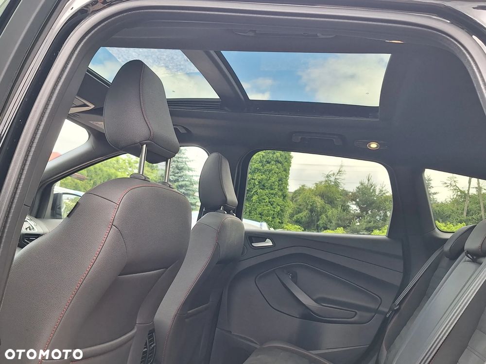 Ford Kuga 2.0 TDCi 4x4 ST-Line - 7