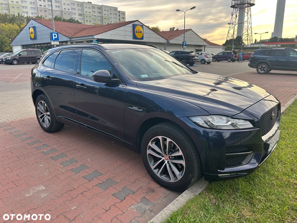 Jaguar F-Pace - 1