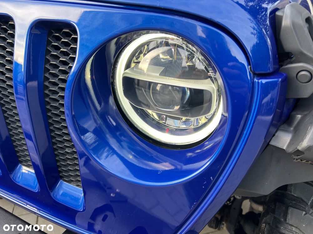 Jeep Wrangler - 9