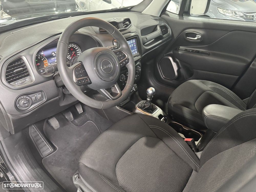 Jeep Renegade 1.0 T Limited - 10