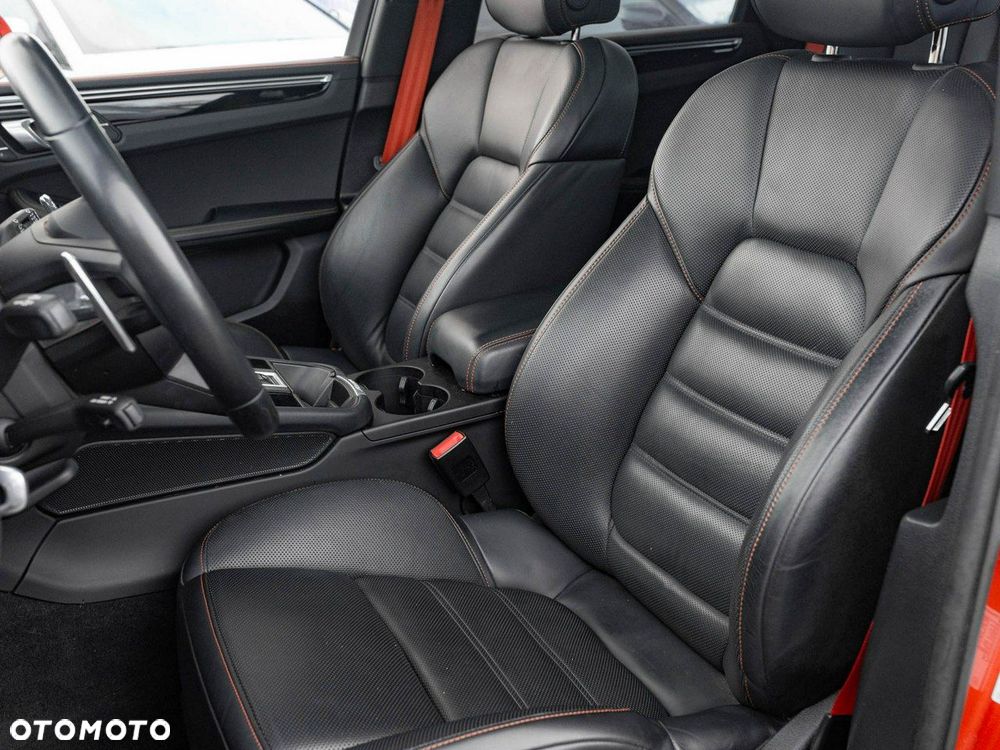 Porsche Macan T - 14