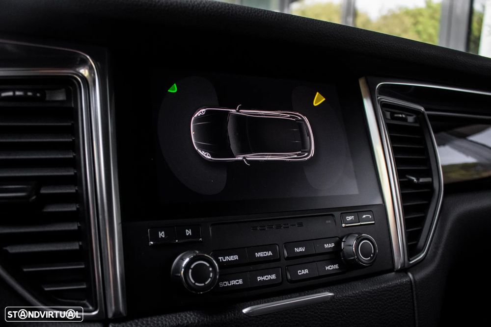 Porsche Macan S - 45