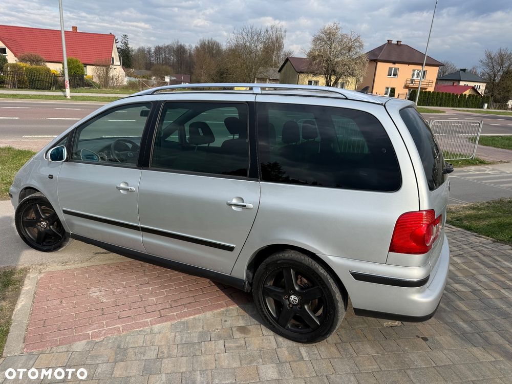 Volkswagen Sharan 1.8 5V Turbo Sportline - 10