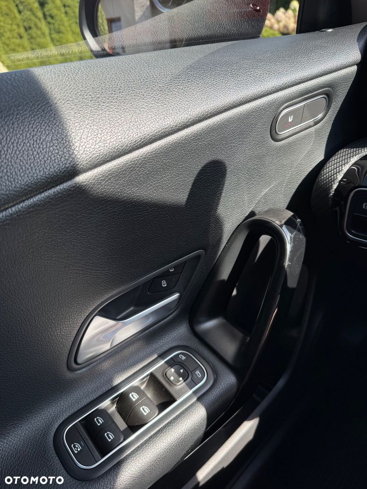 Mercedes-Benz CLA 180 d 7G-DCT Progressive - 22