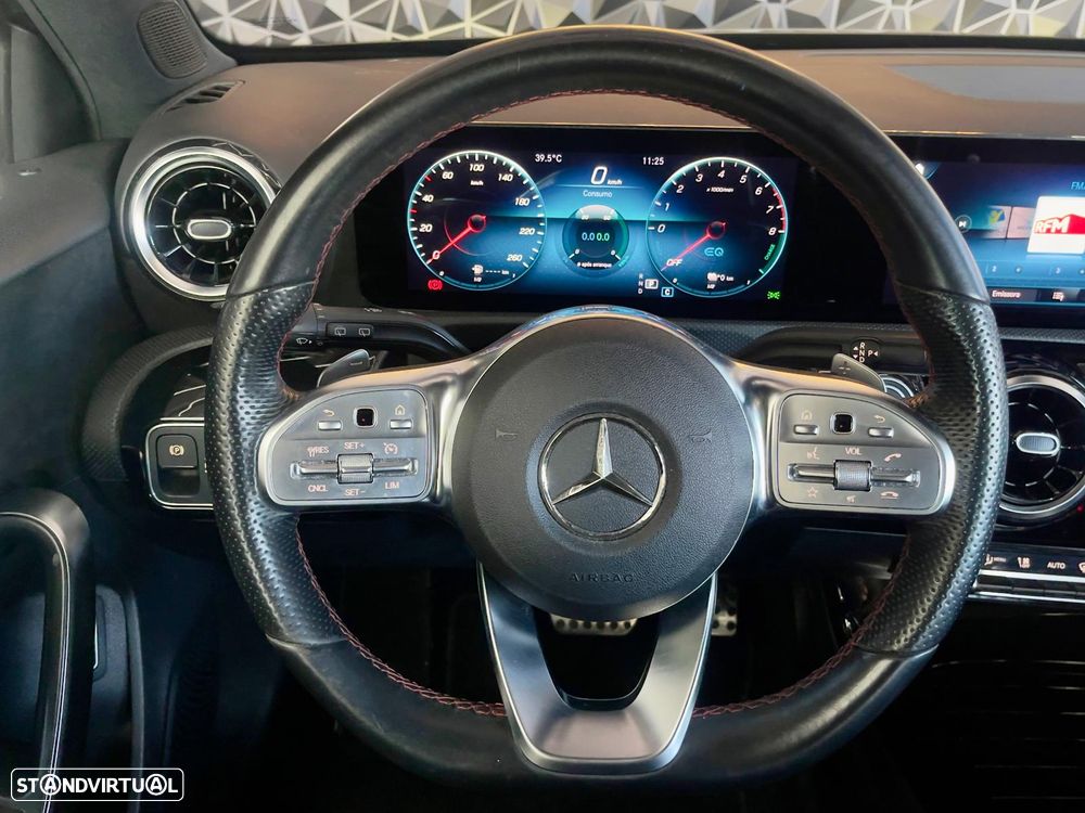 Mercedes-Benz A 250 e AMG Line - 13