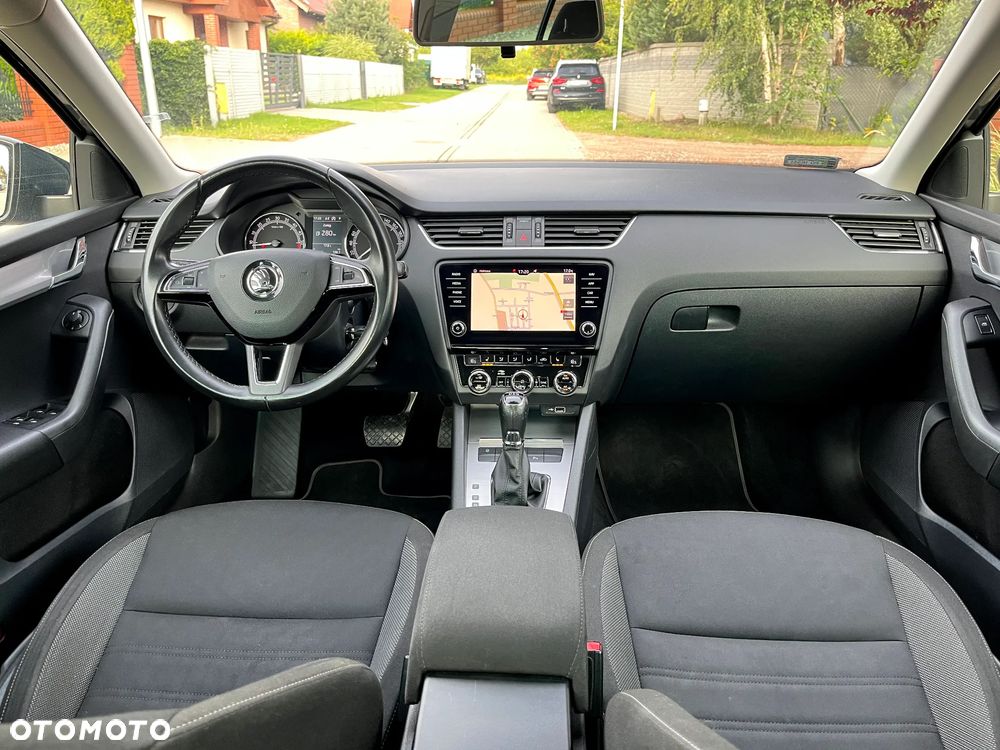 Skoda Octavia 2.0 TDI SCR Ambition DSG - 8