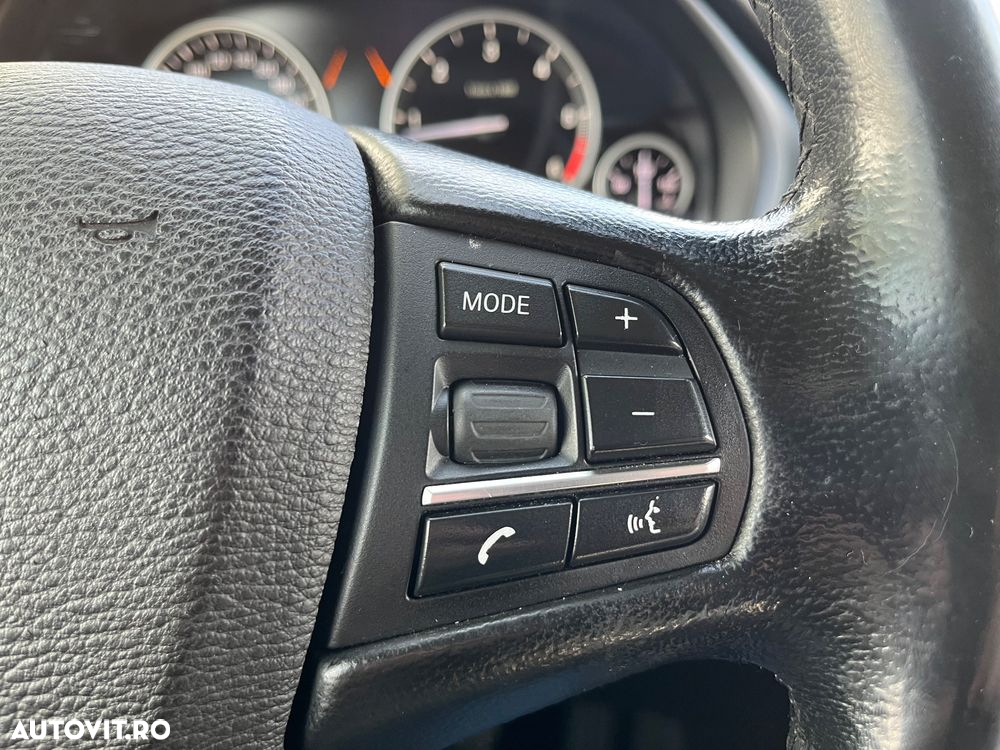 BMW X5 xDrive40d - 27