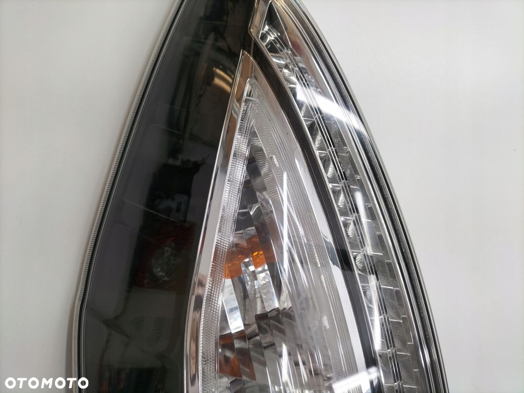 LAMPA LEWY TYŁ LEWA TYLNA LED LIFT MAZDA 5 - 5