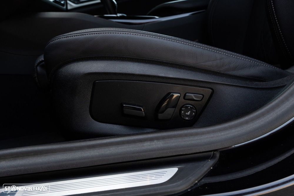 BMW 530 e Pack Desportivo M - 37