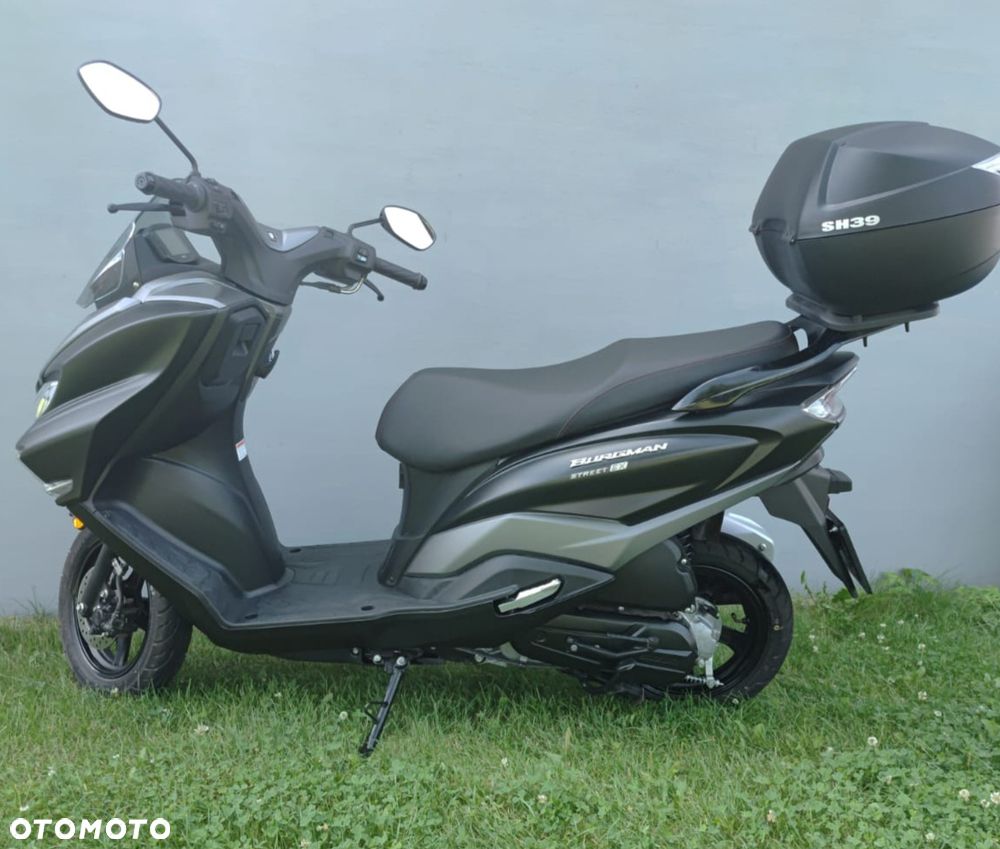 Suzuki Burgman - 11