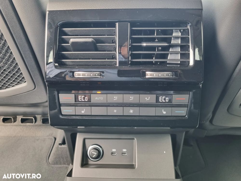 Volkswagen Touareg - 29