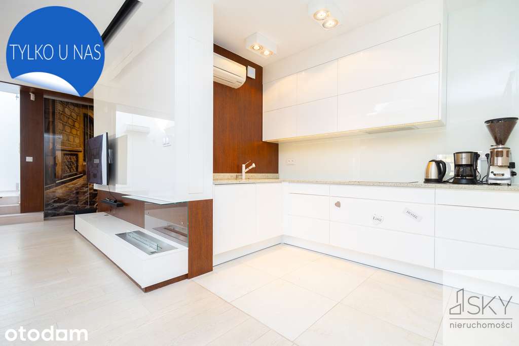 Dwupoziomowy penthouse na sprzedaż