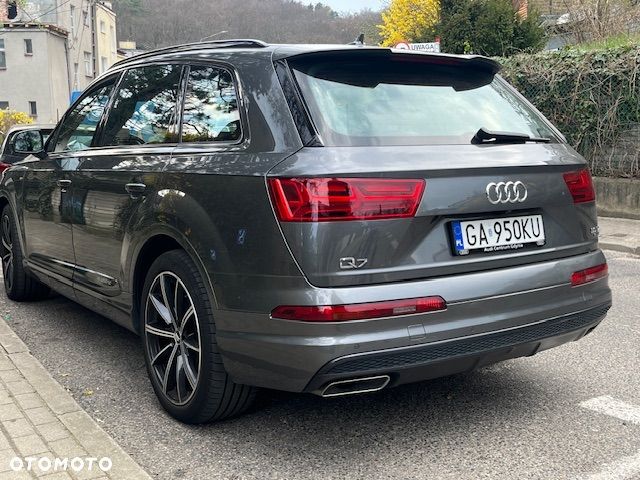 Audi Q7 - 2