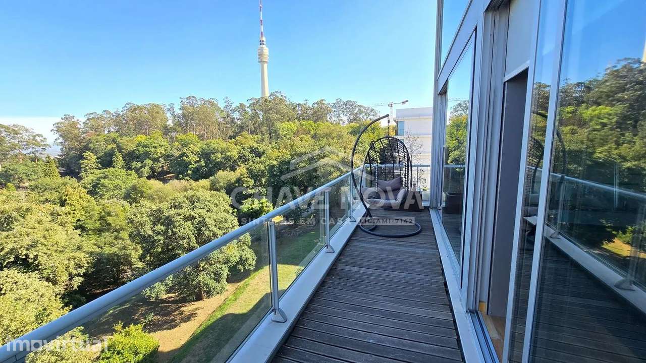 Apartamento Duplex com Mezzanine e Varanda | Quinta do Cravel - Grande imagem: 4/14