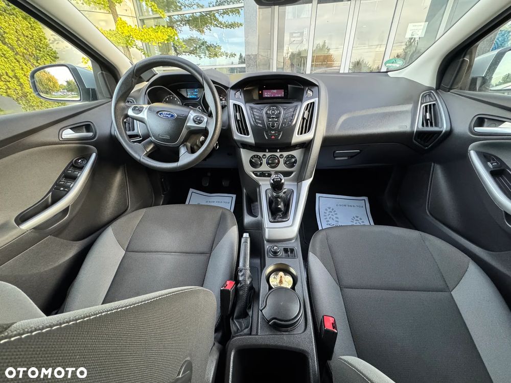 Ford Focus - 11