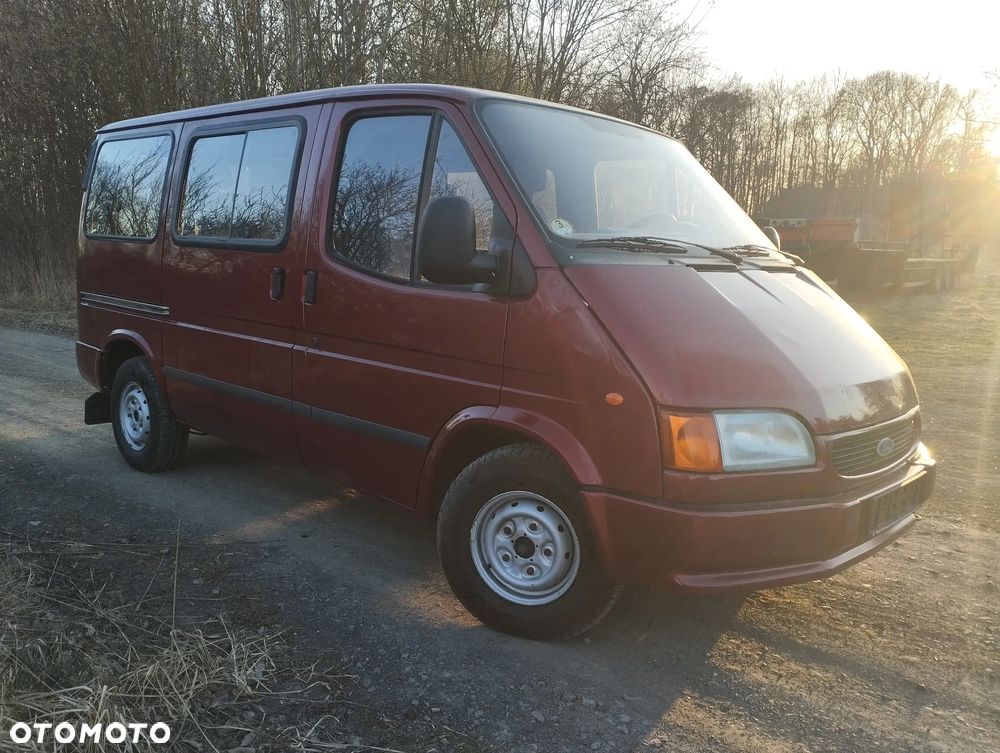 Ford Transit - 1