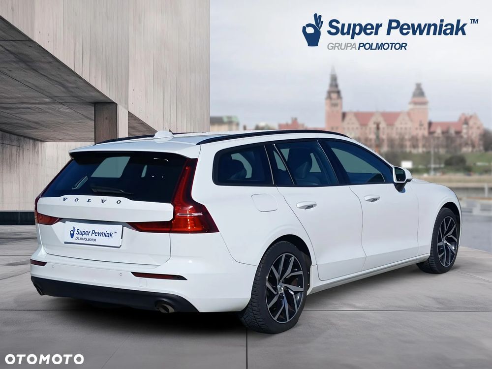 Volvo V60 T4 Momentum - 6