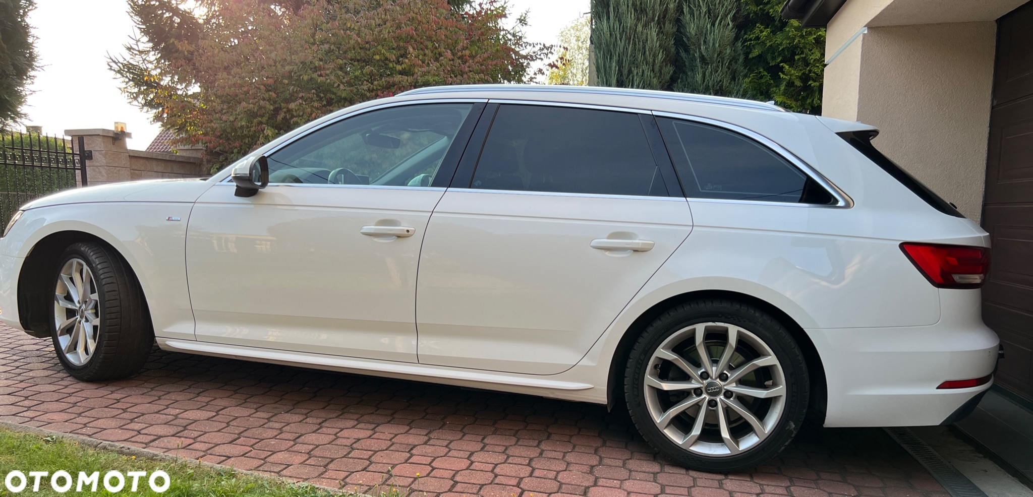 Audi A4 - 4