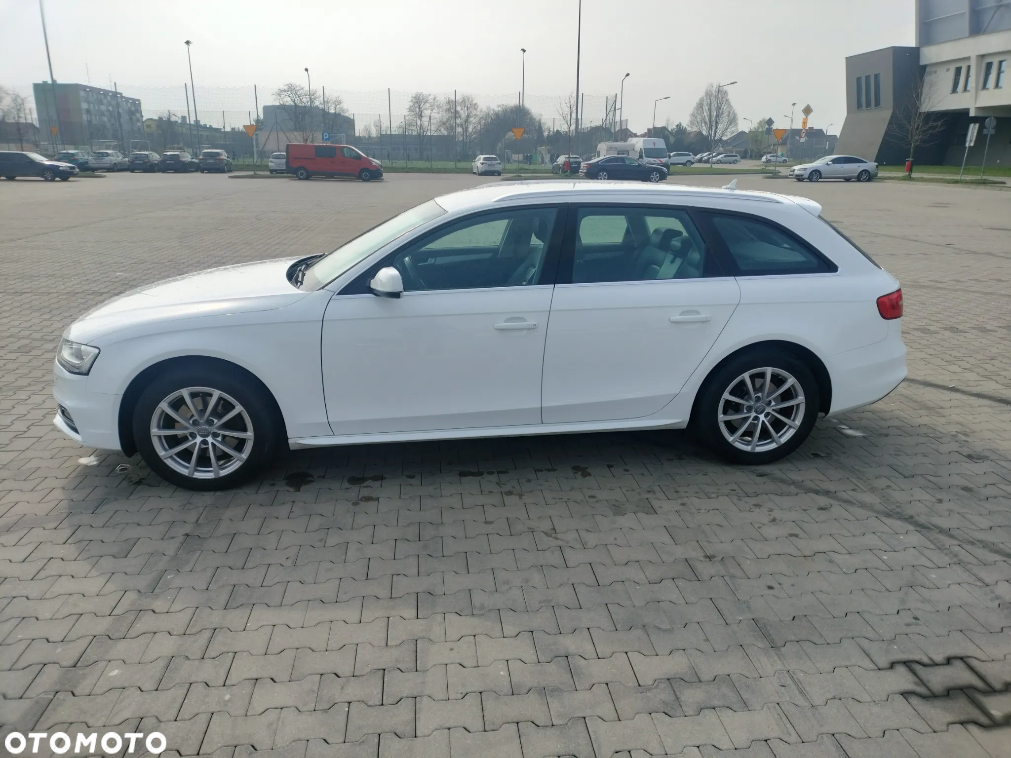 Audi A4 Avant 1.8 TFSI S line Sportpaket - 17