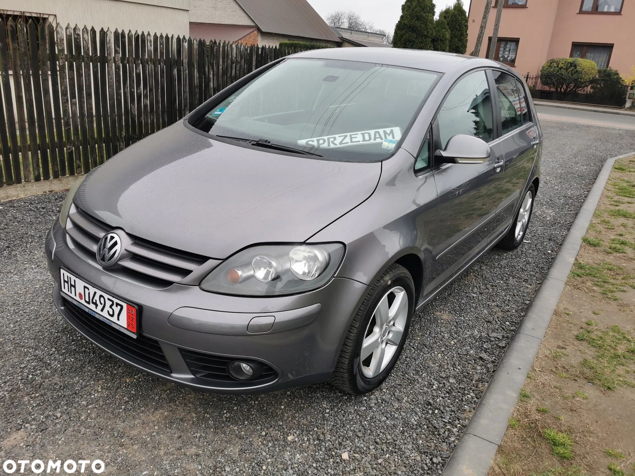 Volkswagen Golf Plus - 1