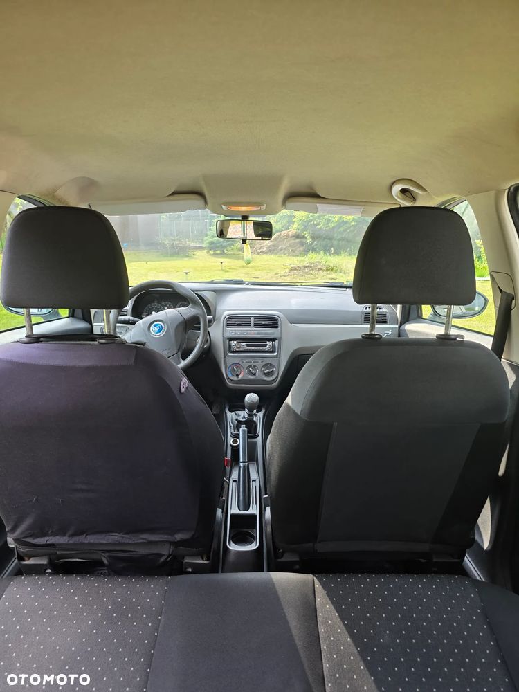 Fiat Grande Punto - 14