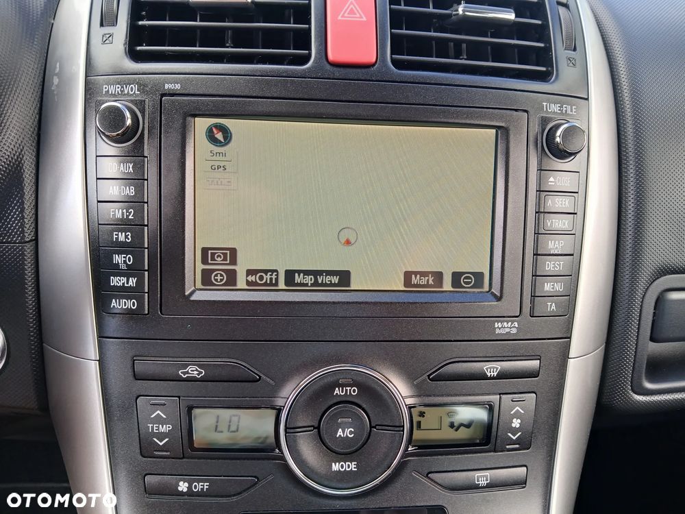 Toyota Auris - 18