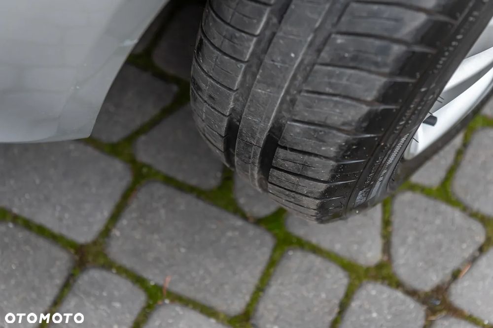 Opel Corsa 1.4 16V Selection 110 Jahre - 20