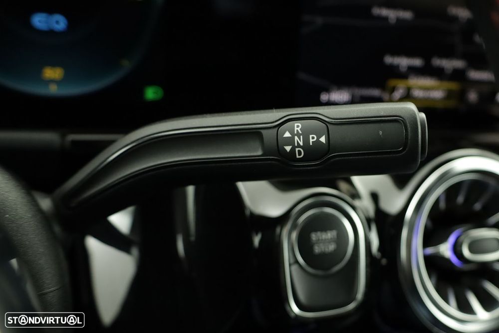 Mercedes-Benz EQA 300 4Matic AMG Line - 19