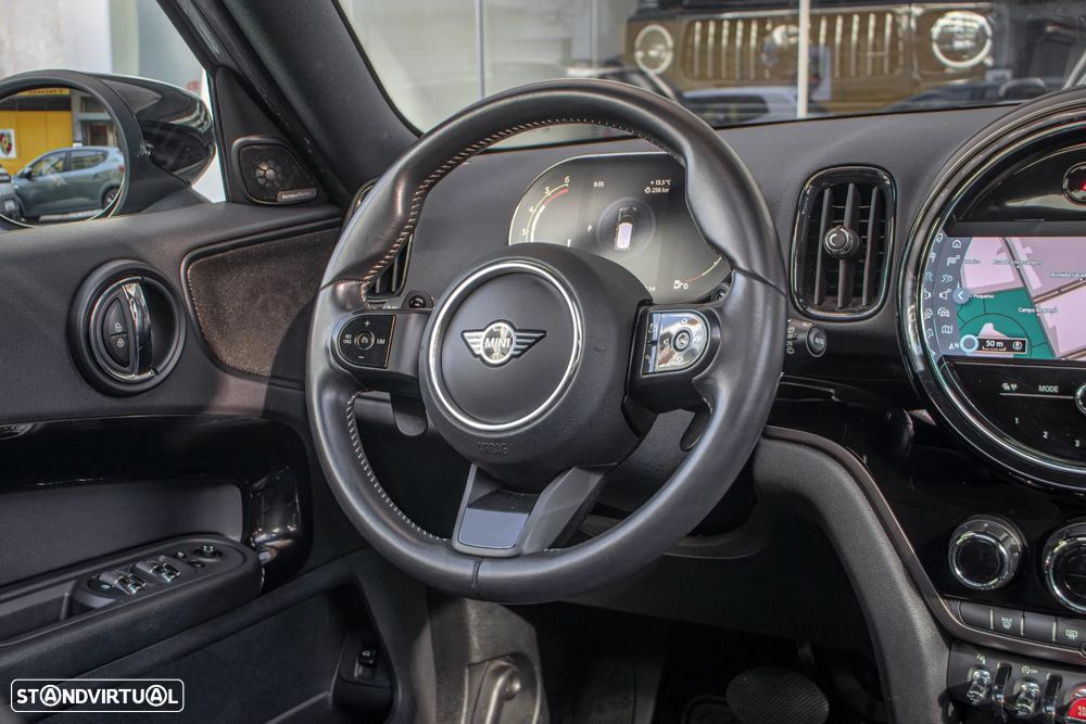 MINI Countryman Cooper SD Auto - 11
