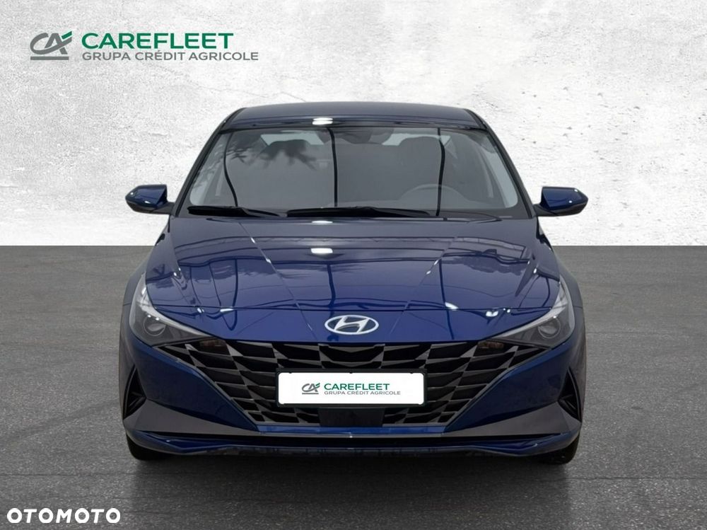 Hyundai Elantra - 2