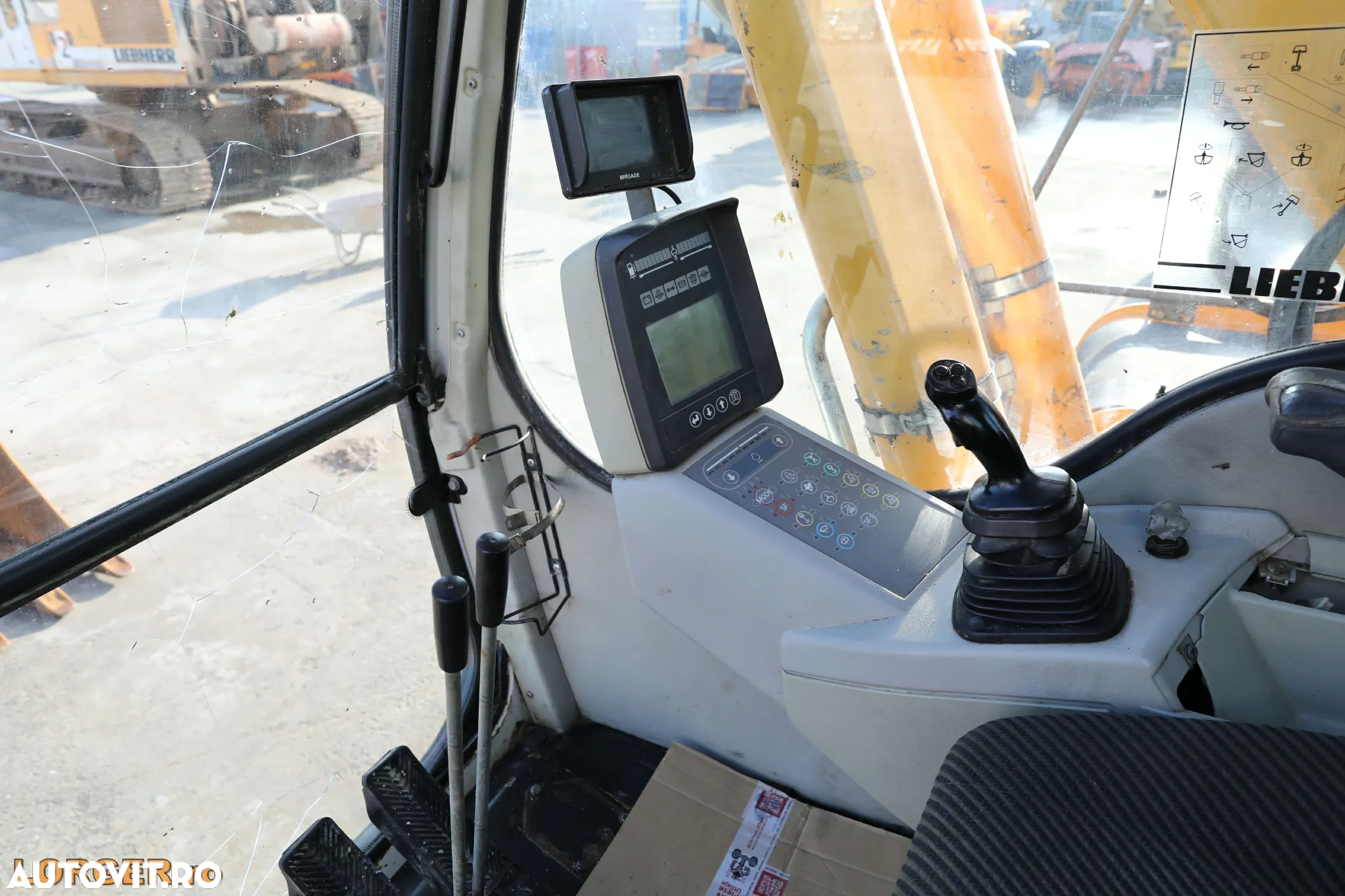 Liebherr R916 LC - 13