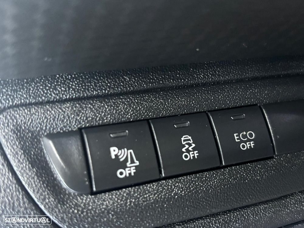 Peugeot 208 1.6 BlueHDi Style - 15