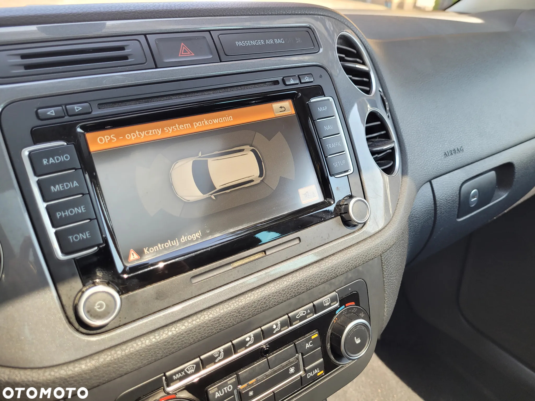 Volkswagen Tiguan 2.0 TDI DPF BlueMotion Technology Exclusive - 25