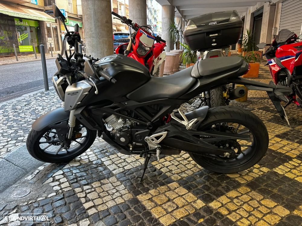 Honda CBR - 13