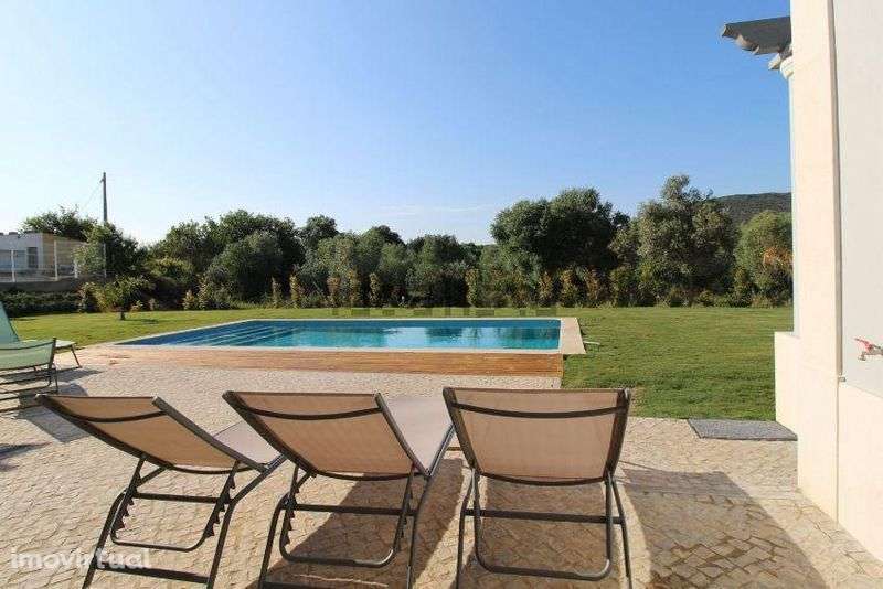 Aluga se vivenda germinada v2 com piscina - Grande imagem: 2/8