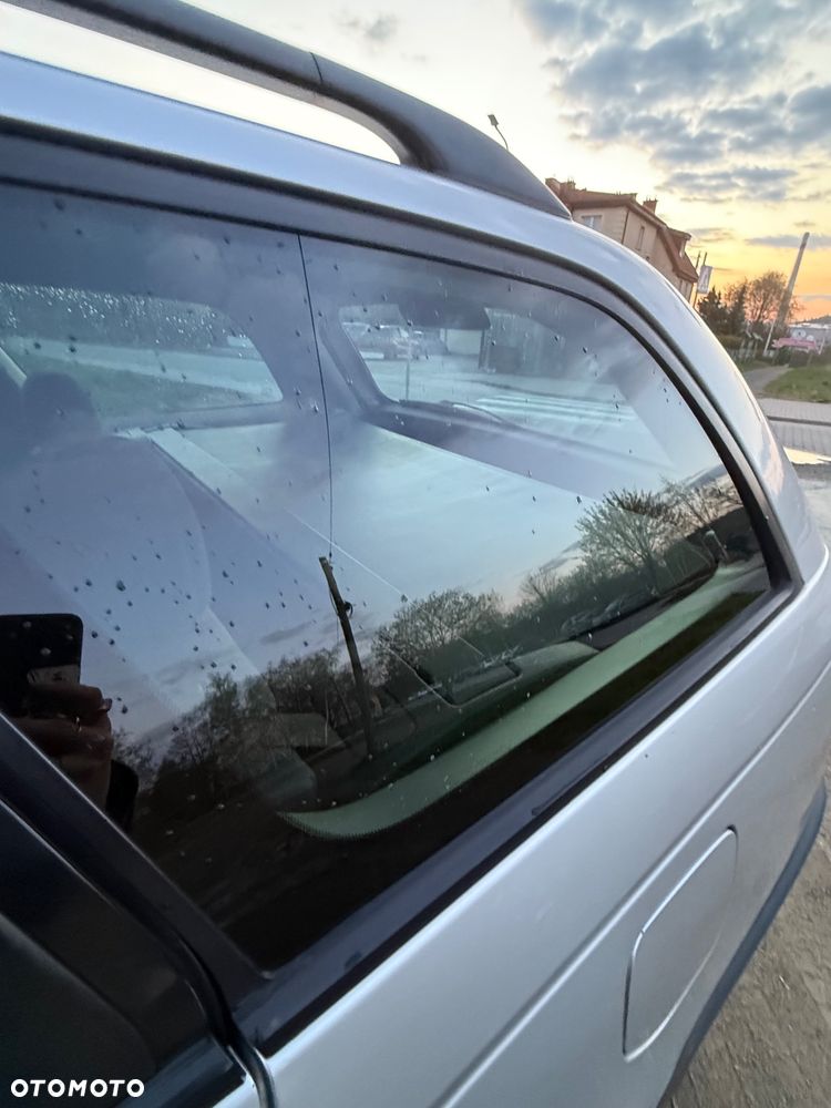 Toyota Avensis 2.0 D-4D Terra - 14