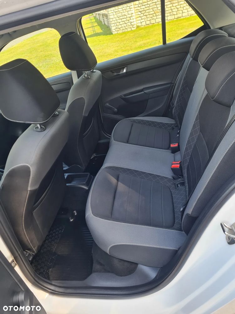 Skoda Fabia 1.0 Edition - 11