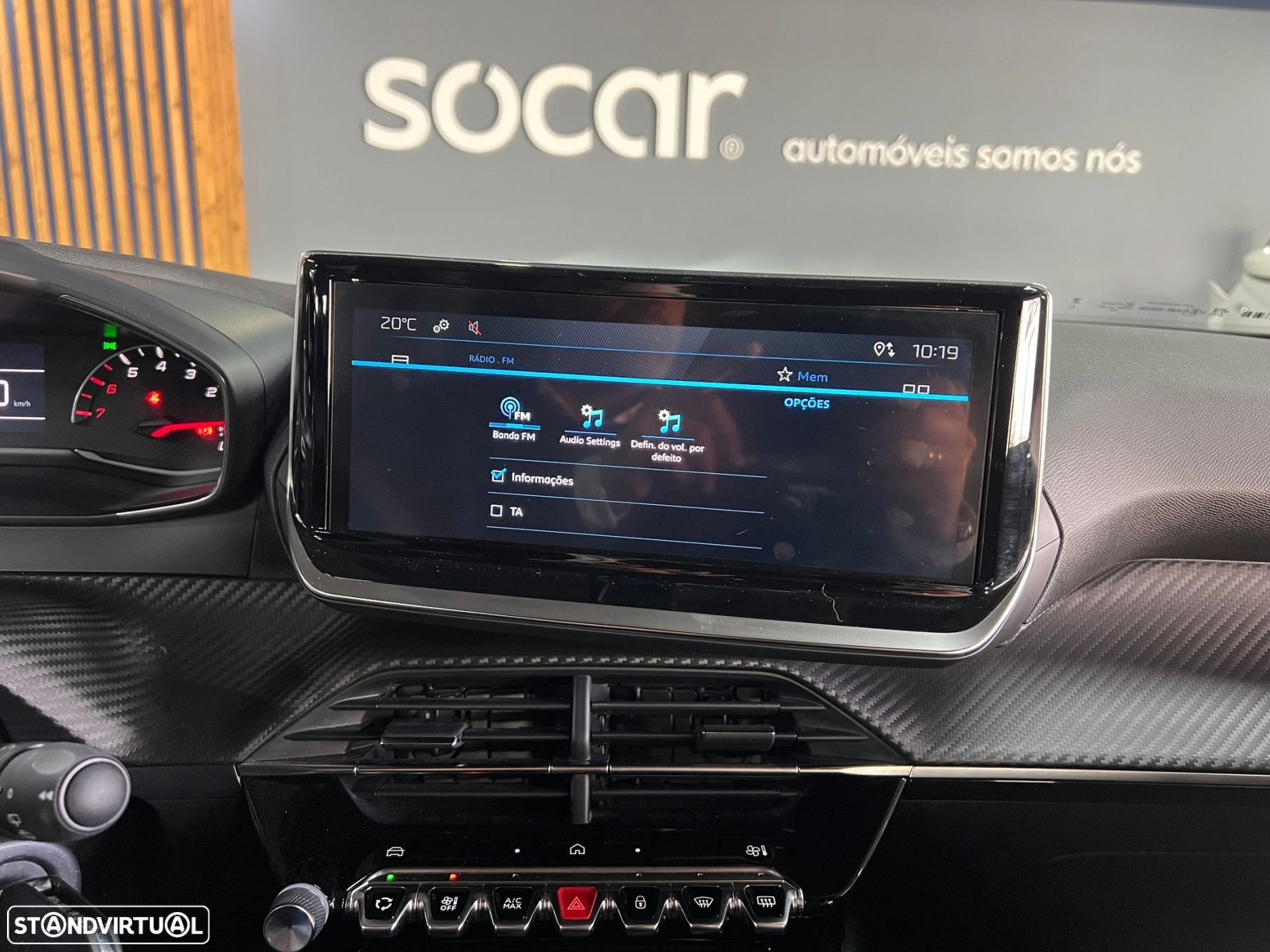Peugeot 2008 1.2 PureTech Active Pack - 23