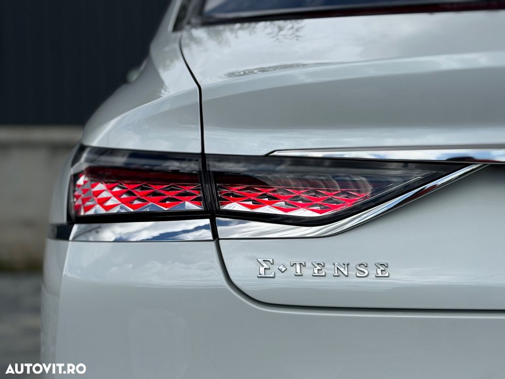 DS Automobiles DS 9 1.6 PHeV FWD 250 EAT8 PERFORMANCE Line + - 22