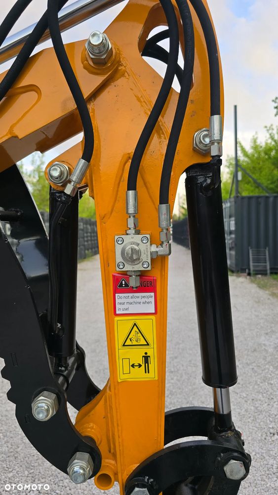 Inny Minikoparka HT15PRO - 8