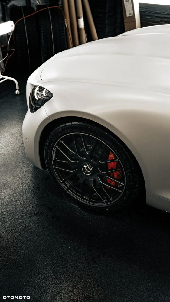 Mercedes-Benz AMG GT C - 14