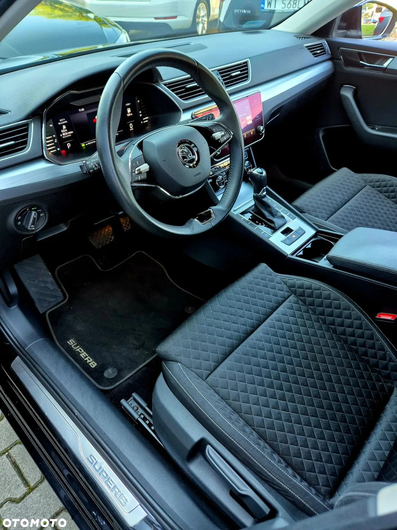 Skoda Superb 1.5 TSI Ambition DSG - 8