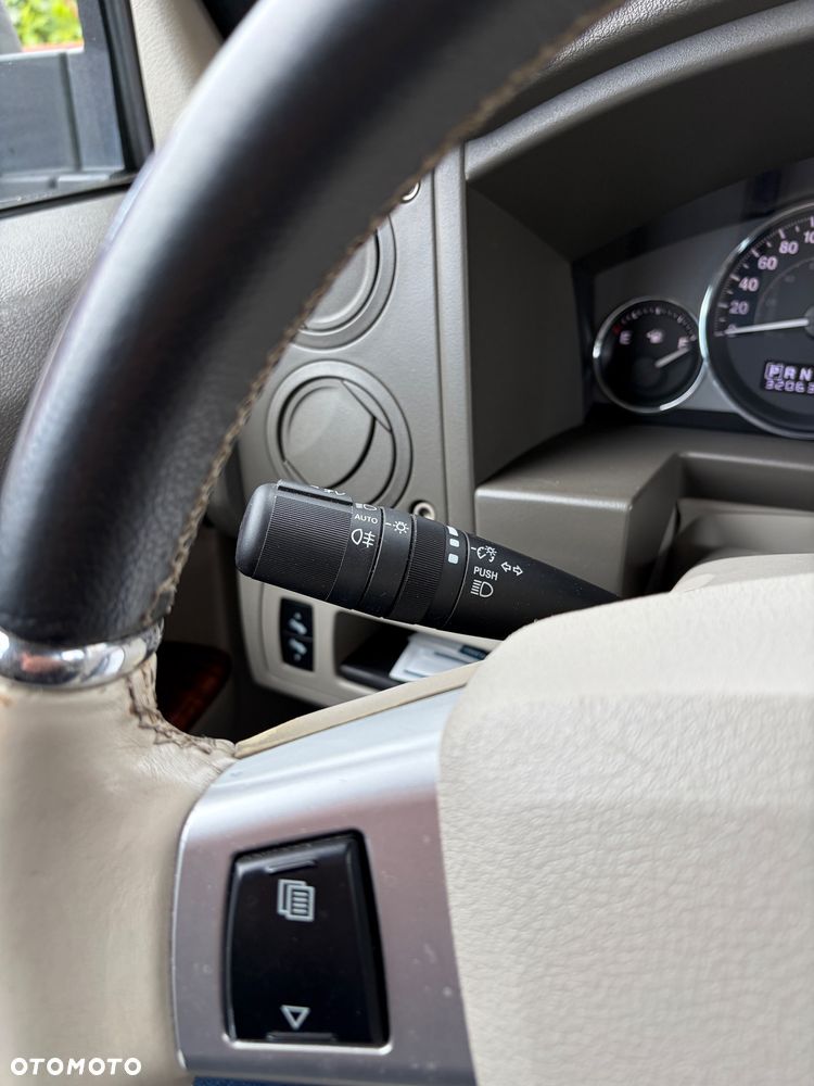 Jeep Commander 3.0 CRD Limited - 25