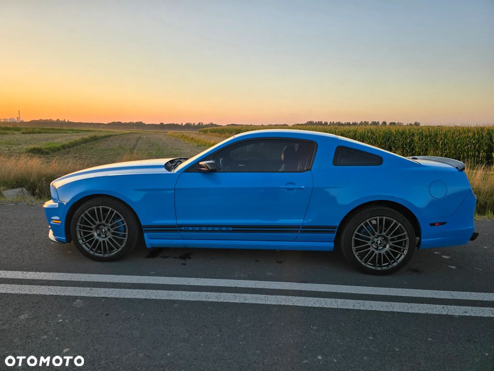 Ford Mustang 3.7 V6 Premium - 2