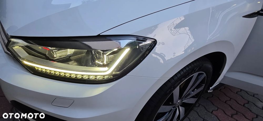 Volkswagen Touran - 20