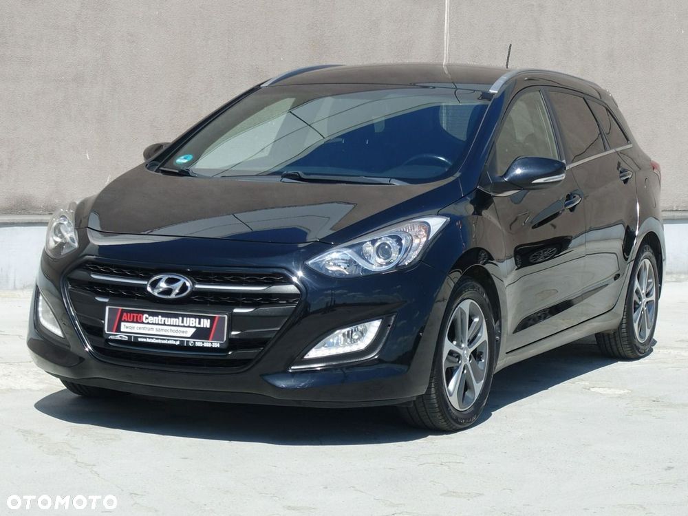 Hyundai i30 blue Kombi 1.4 Passion - 1